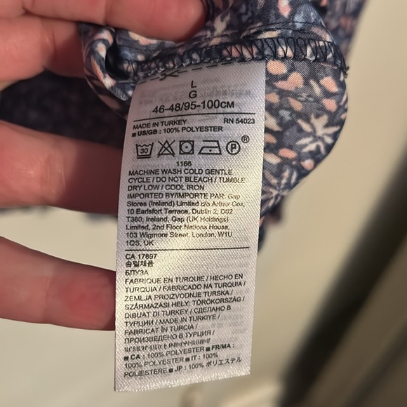 Banana Republic silky blouse - Picture 4 of 4